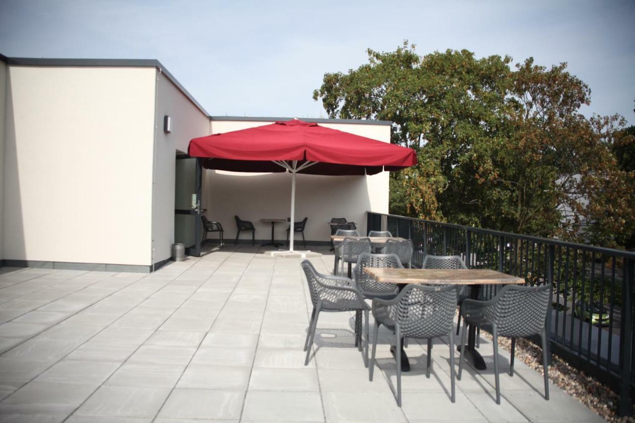Hanselife Hotel Hamburg City Nord Exteriör bild